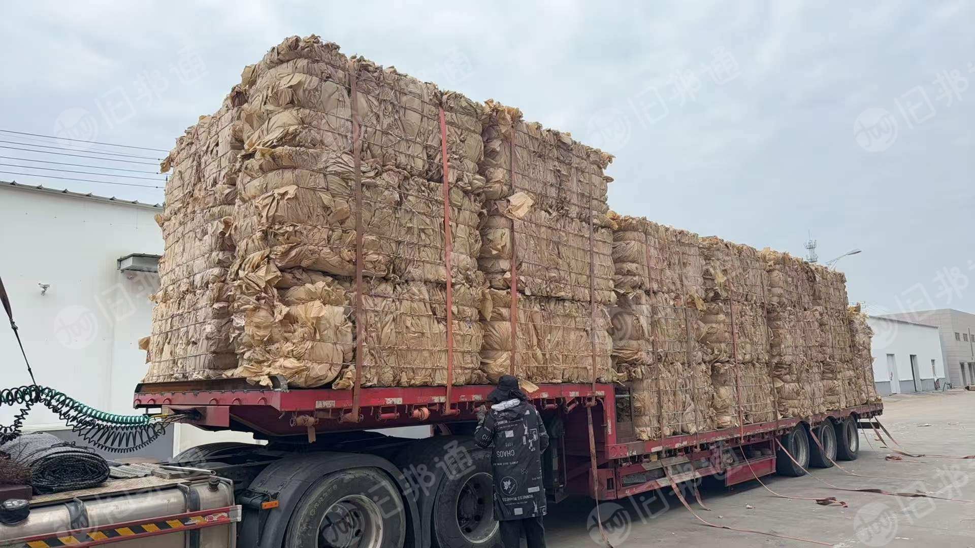 长期出售本色光伏纸废料