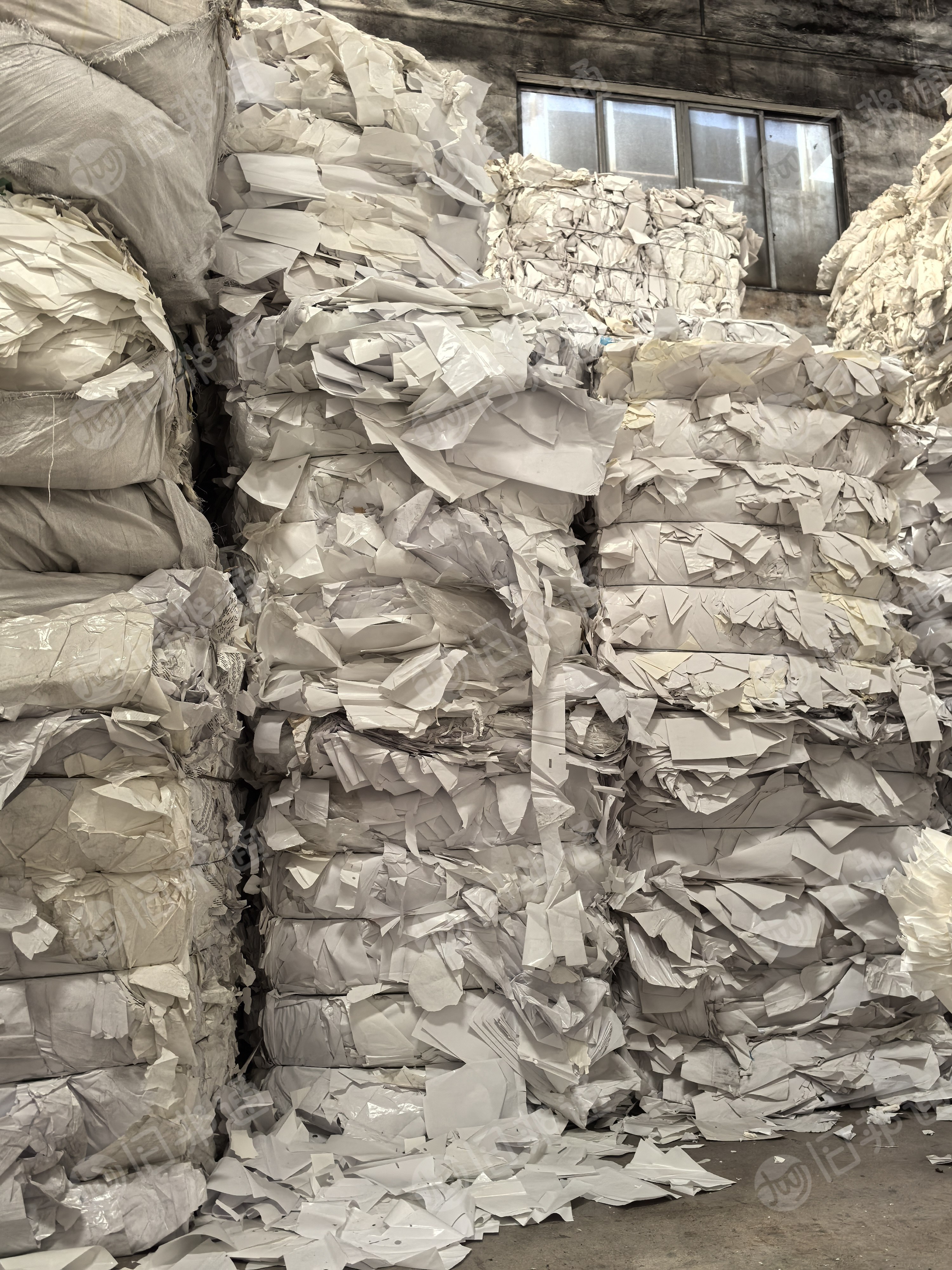 出售纯白淋膜纸压包料