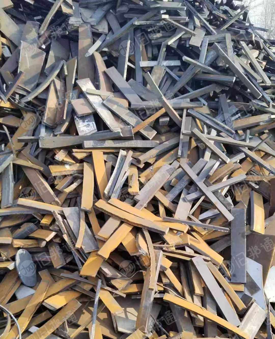 大量高价收购冷板料,镀锌料,钢板料,马蹄铁废料