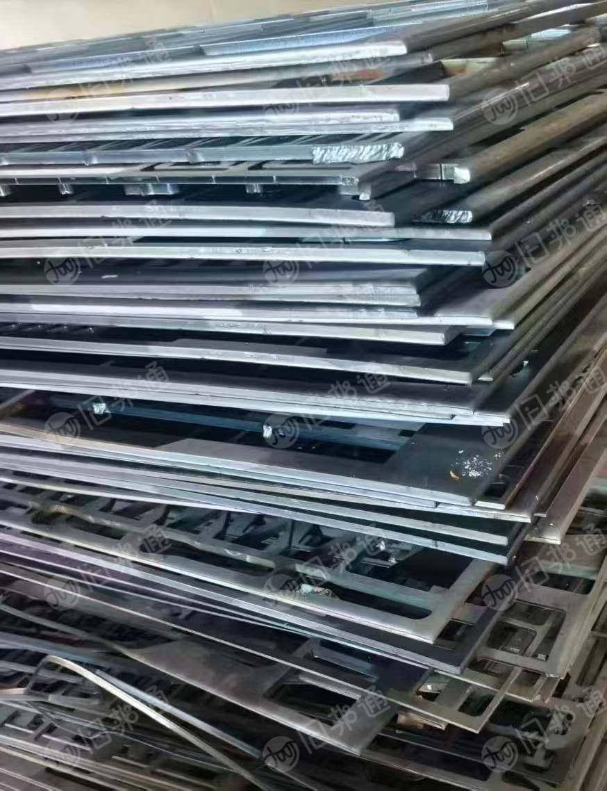 大量高价收购冷板料，镀锌料，钢板料，马蹄铁废料