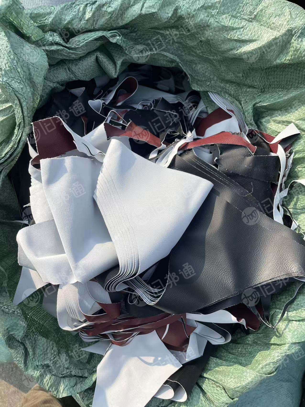 出售PVC汽车座椅革，月供30吨