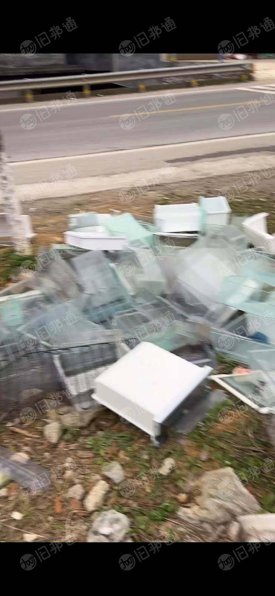 出售冰箱抽屉毛料，透明跟乳白的都有