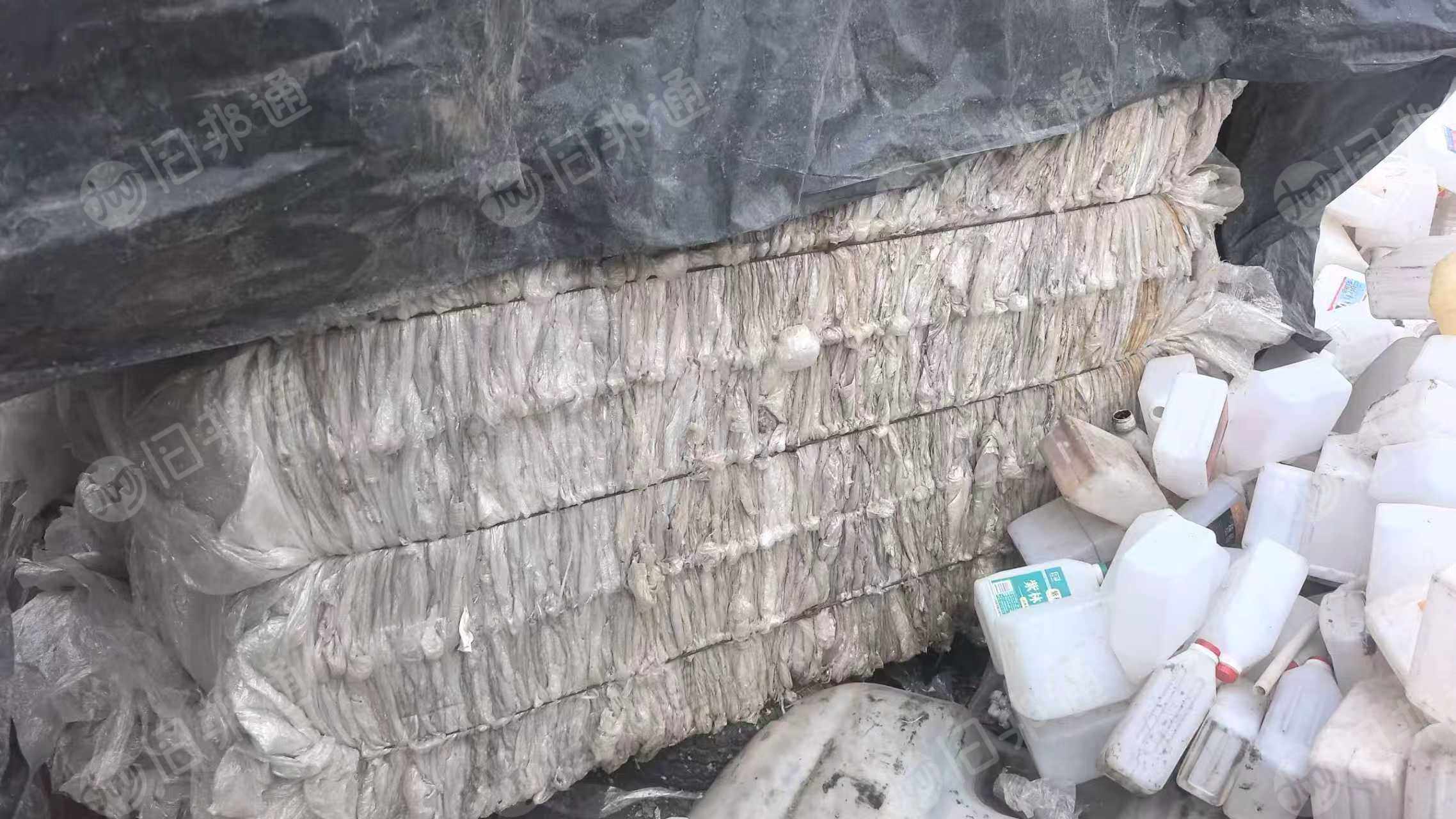 出售干造缠绕膜压块，汾酒厂下来的，现货10吨左右