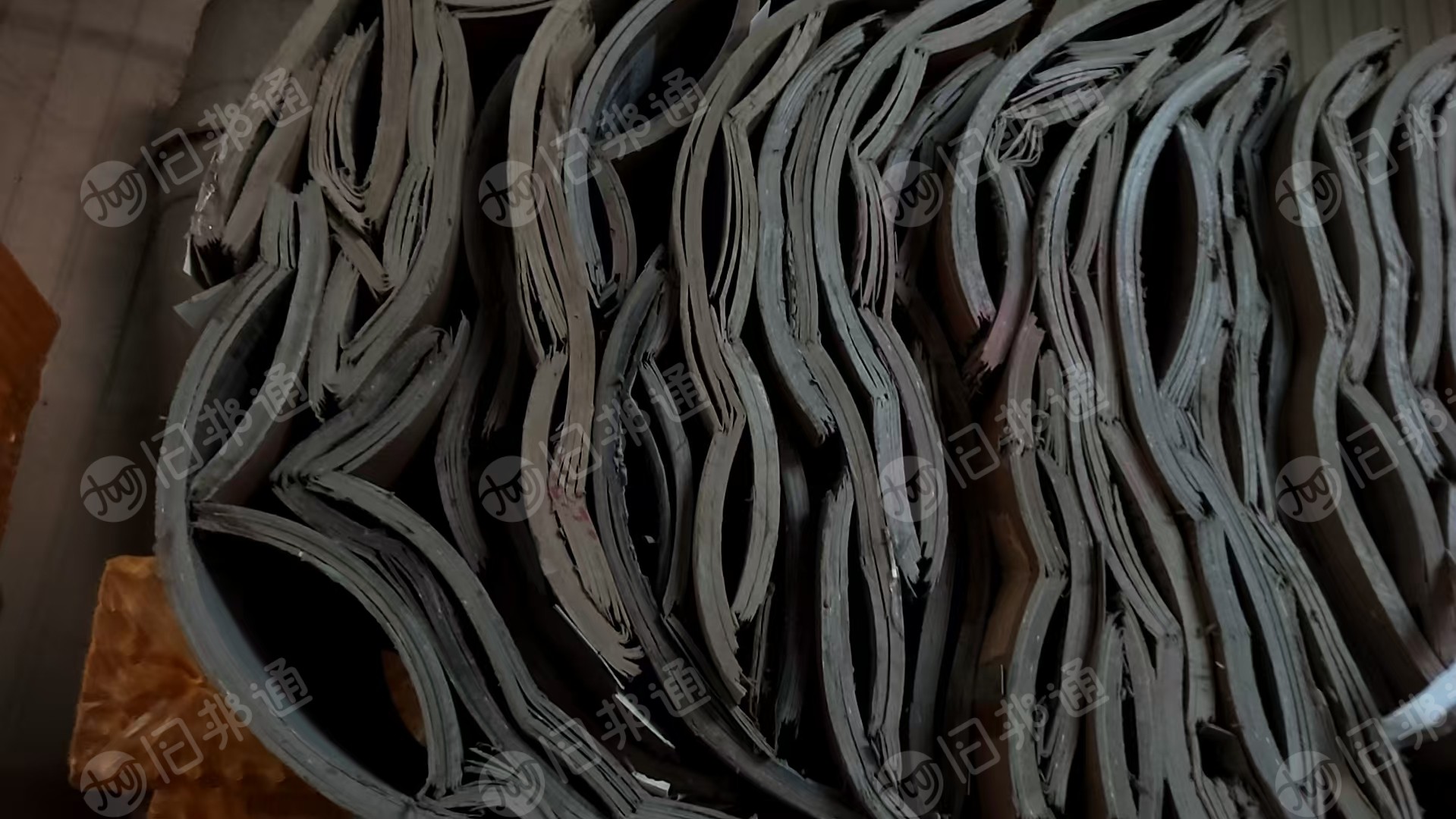 长期出售废纸筒，大纸筒有压块，小纸筒吨袋装