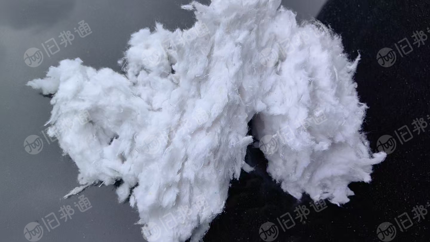 本厂长期求购干净棉粉尘,纯棉涤棉磨毛,废棉,车肚,风箱花,做雪松粉用,要求货都要漂白的。