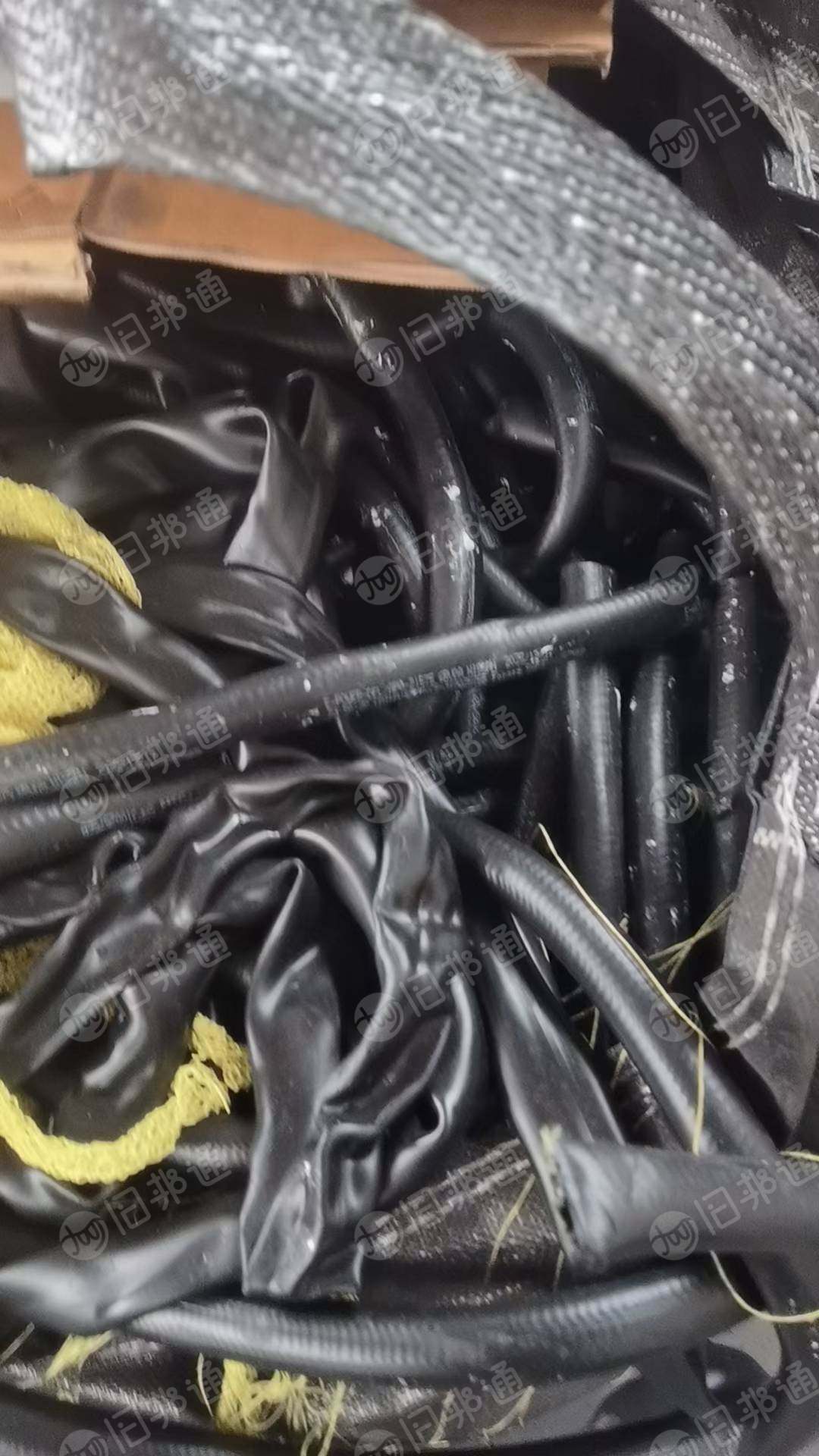 长期出售三元乙丙熟胶管和过氧胶管混料