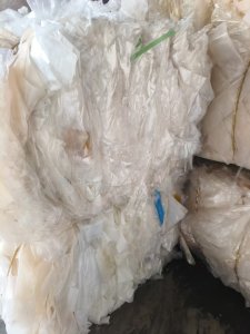 出售PE杂膜炼油料，现货两千吨