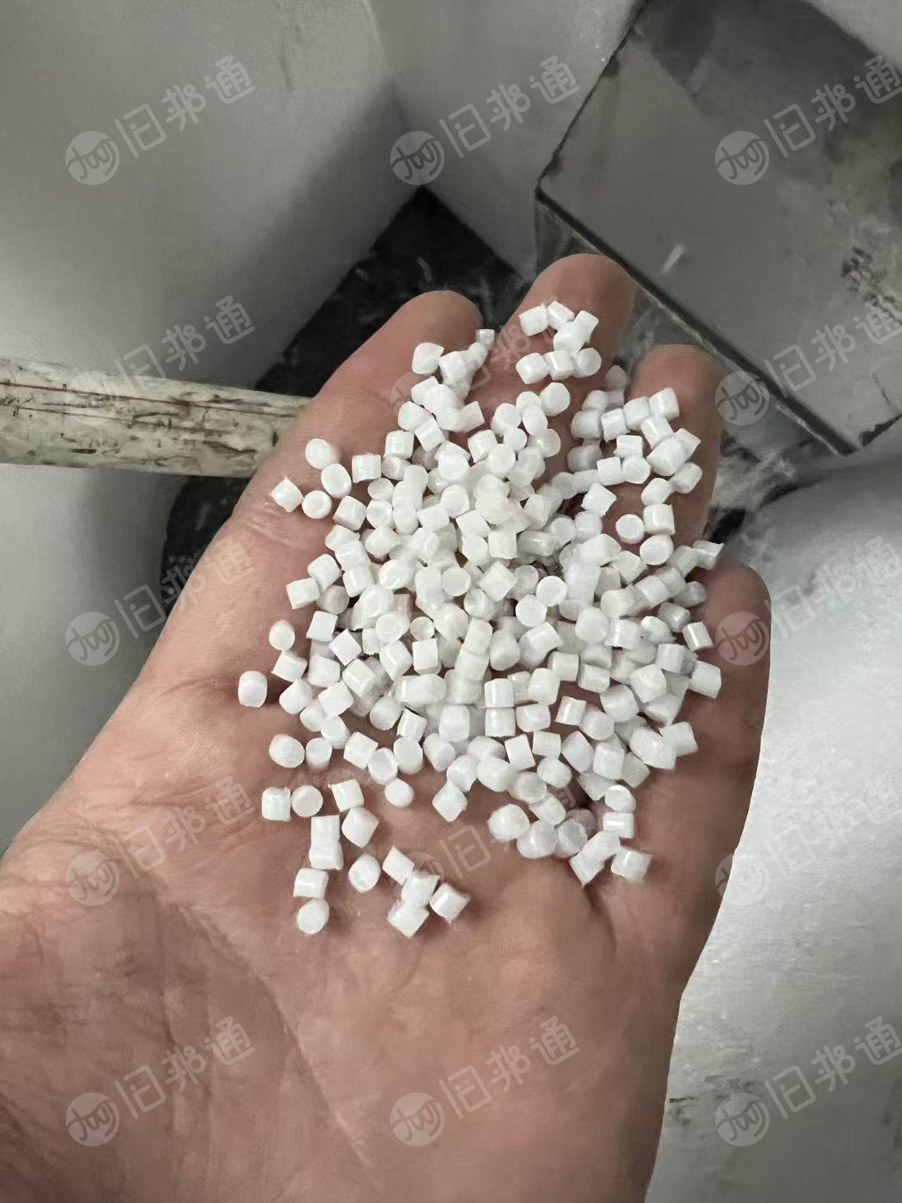 出售珍珠棉大白颗粒,每月三十吨左右