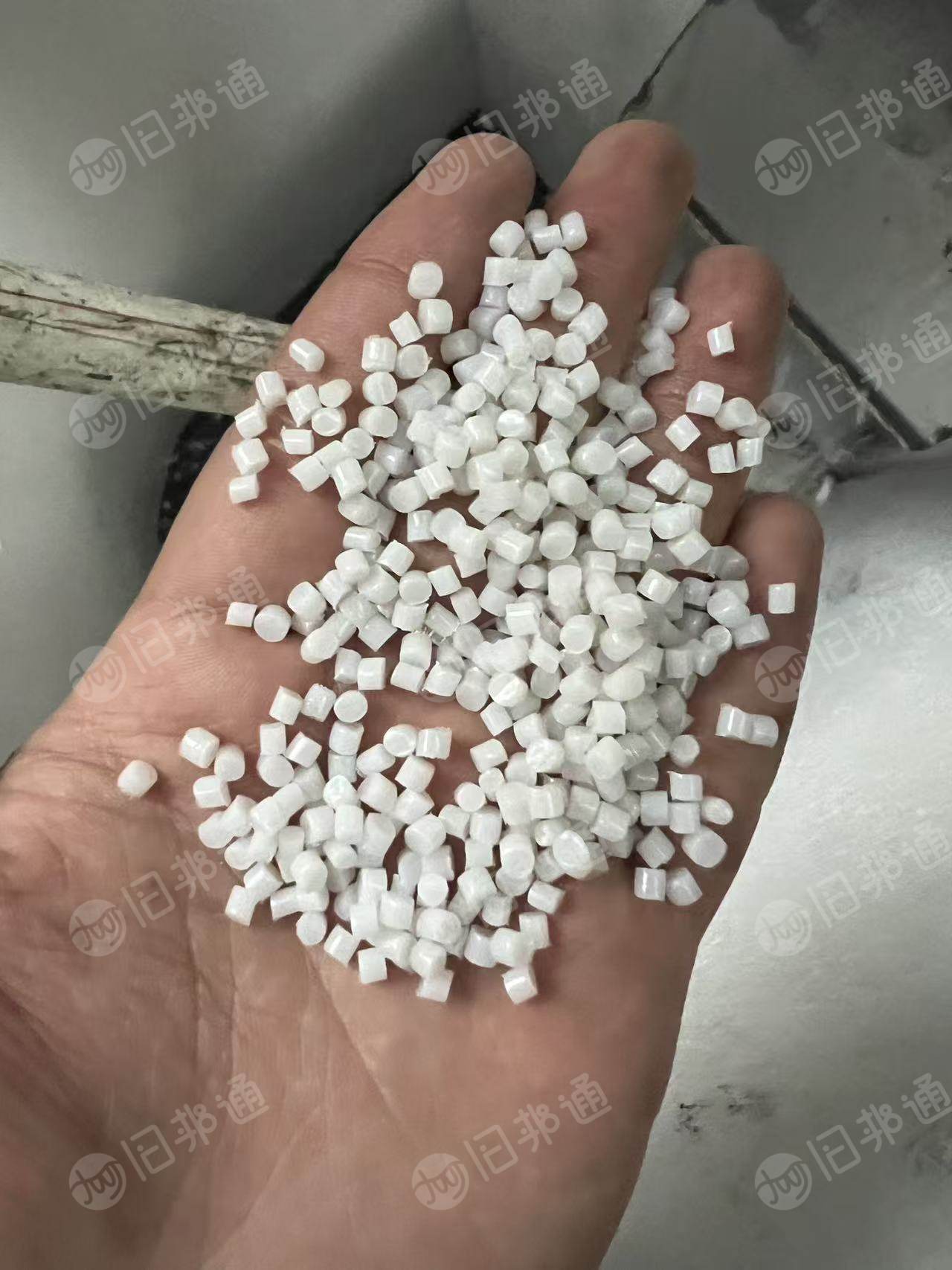 出售珍珠棉大白颗粒，每月三十吨左右