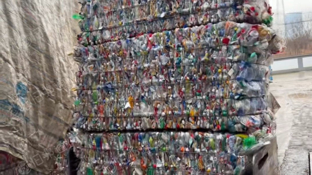 长期出售PET瓶砖，聚酯瓶砖