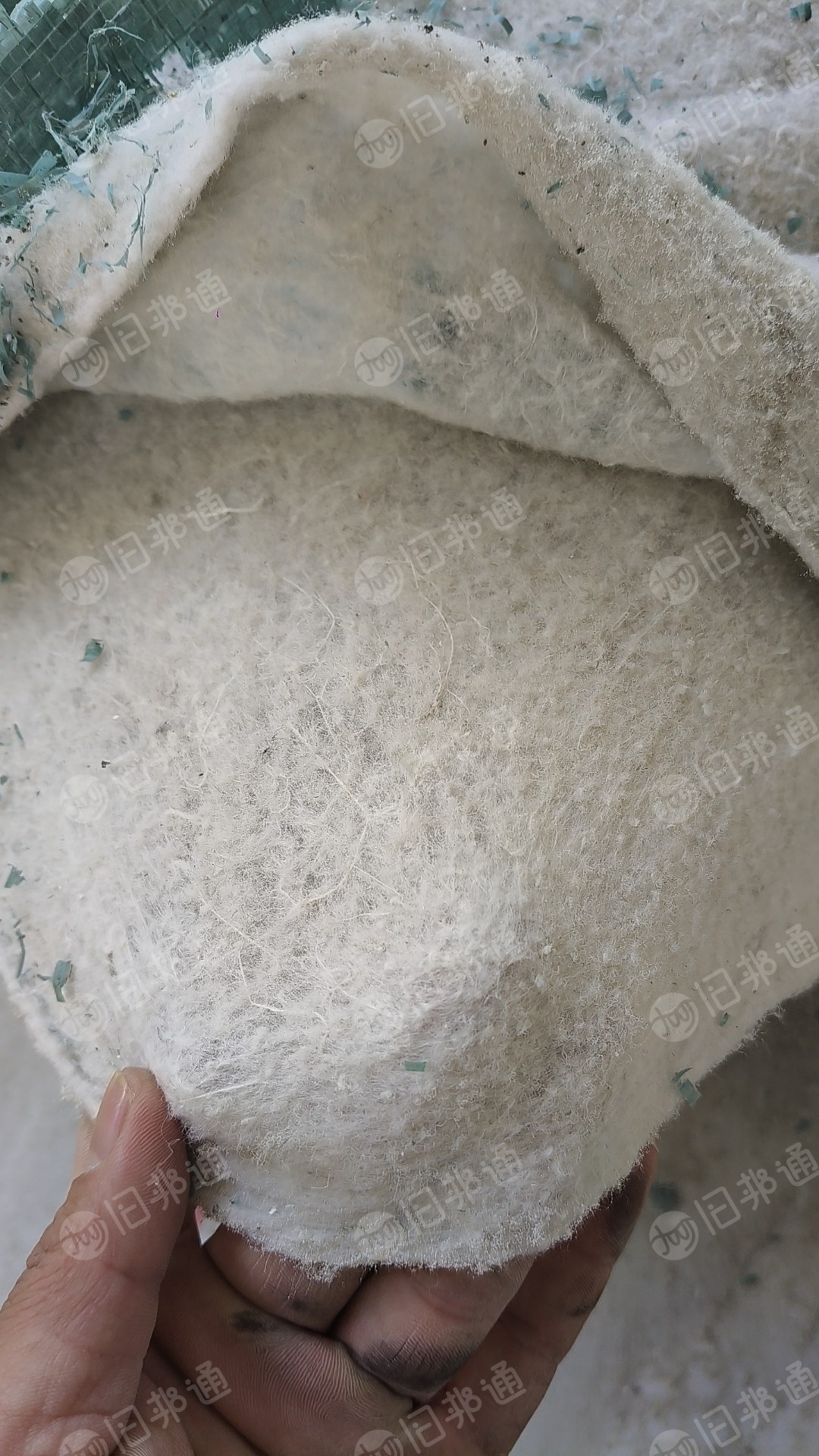 免费送土工布废料，土工布燃烧料，现货13方三车