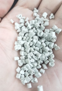 出售pp吨包颗粒，大白，二白，次白，月供1000吨