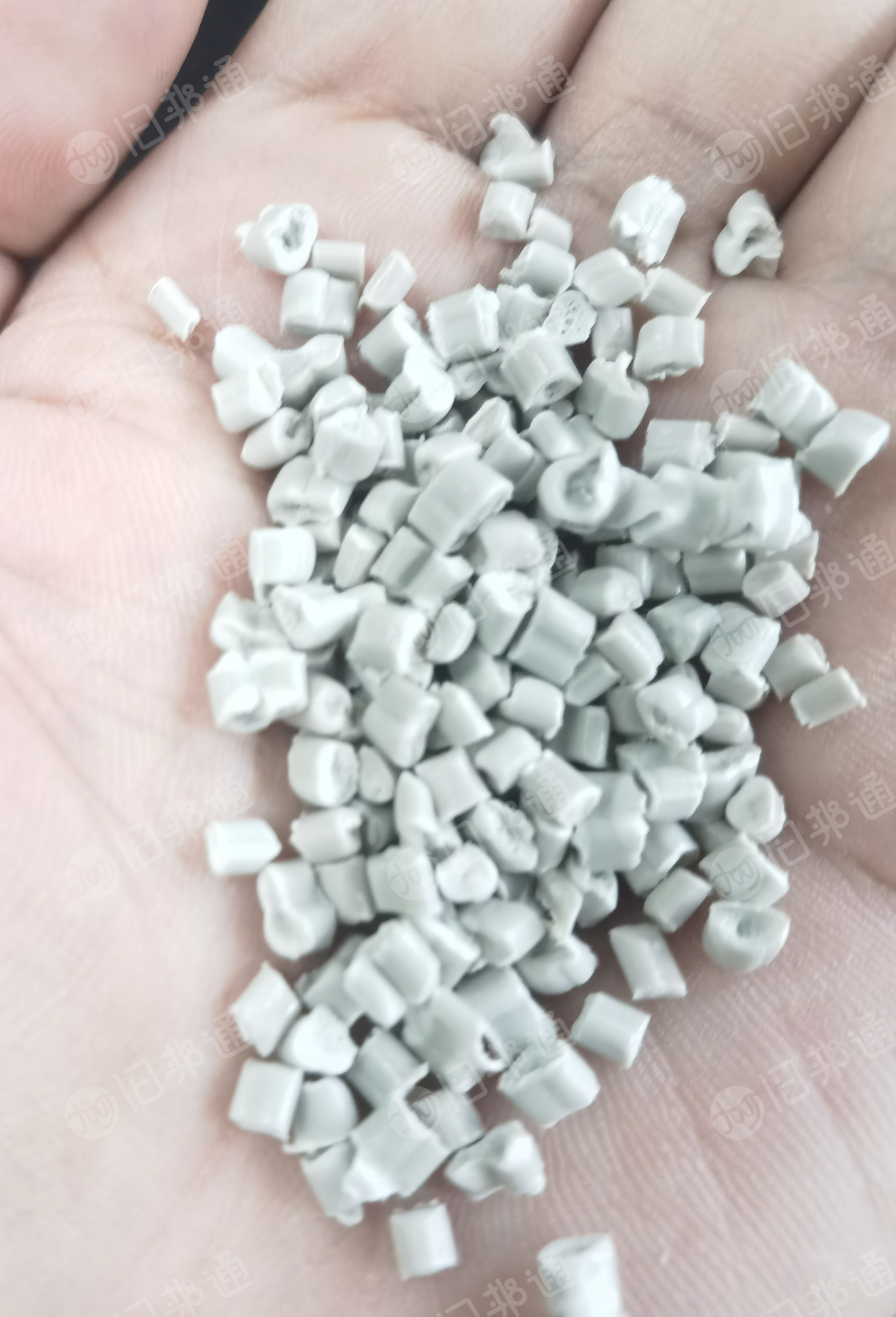 出售pp吨包颗粒，大白，二白，次白，月供1000吨