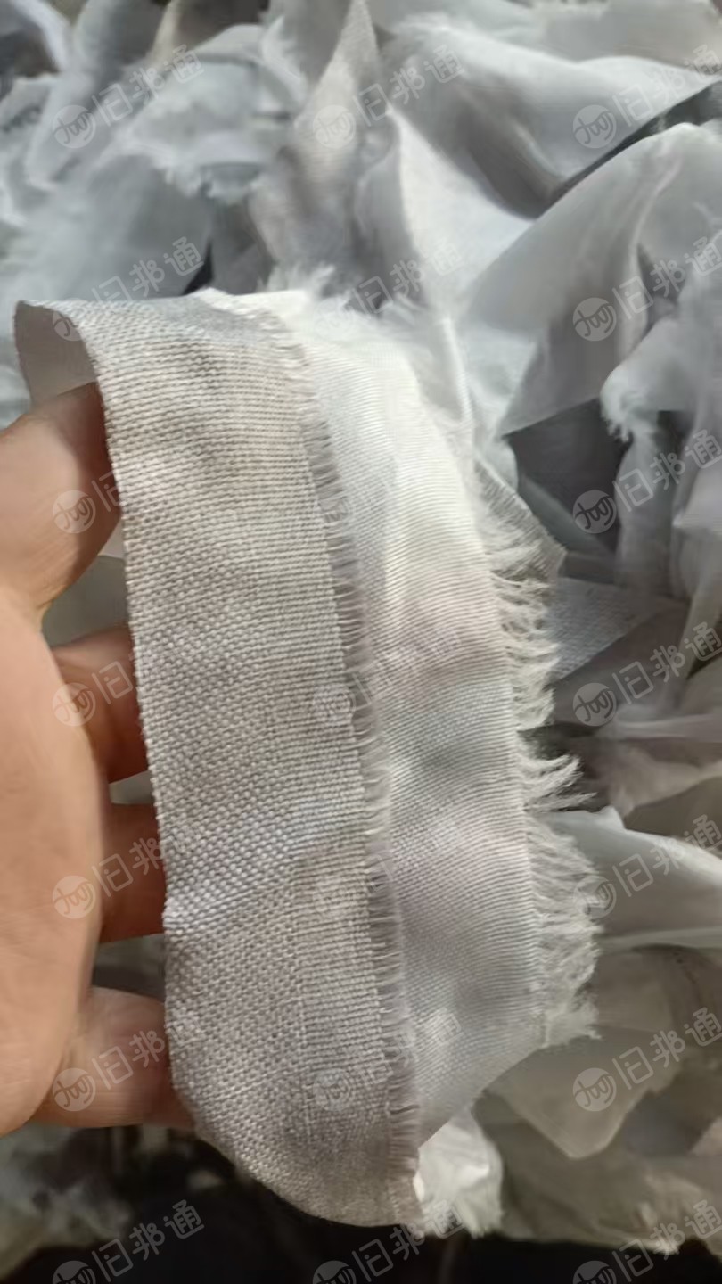 长期出售家纺料，涤纶切边条，涤纶废布，现货有30吨，货在江苏常州