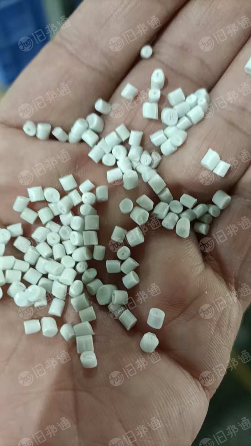 改性厂出售ABS，PS，PP破碎料和颗粒，空调  冰箱  洗衣机产品下来的，冲击 8-16冲击都有