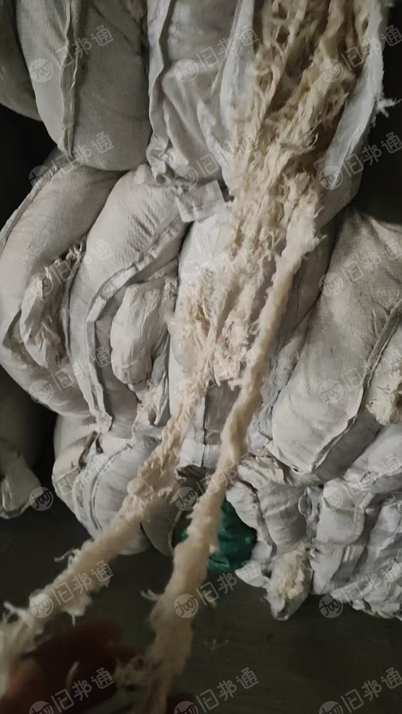 长期大量出售纺纱厂边角料,布边纱,有纯棉的,涤棉的,纯涤纶的,现货有几百吨,货在安徽安庆