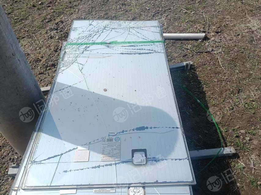 出售报废光伏板汉能20万片，现货几千吨