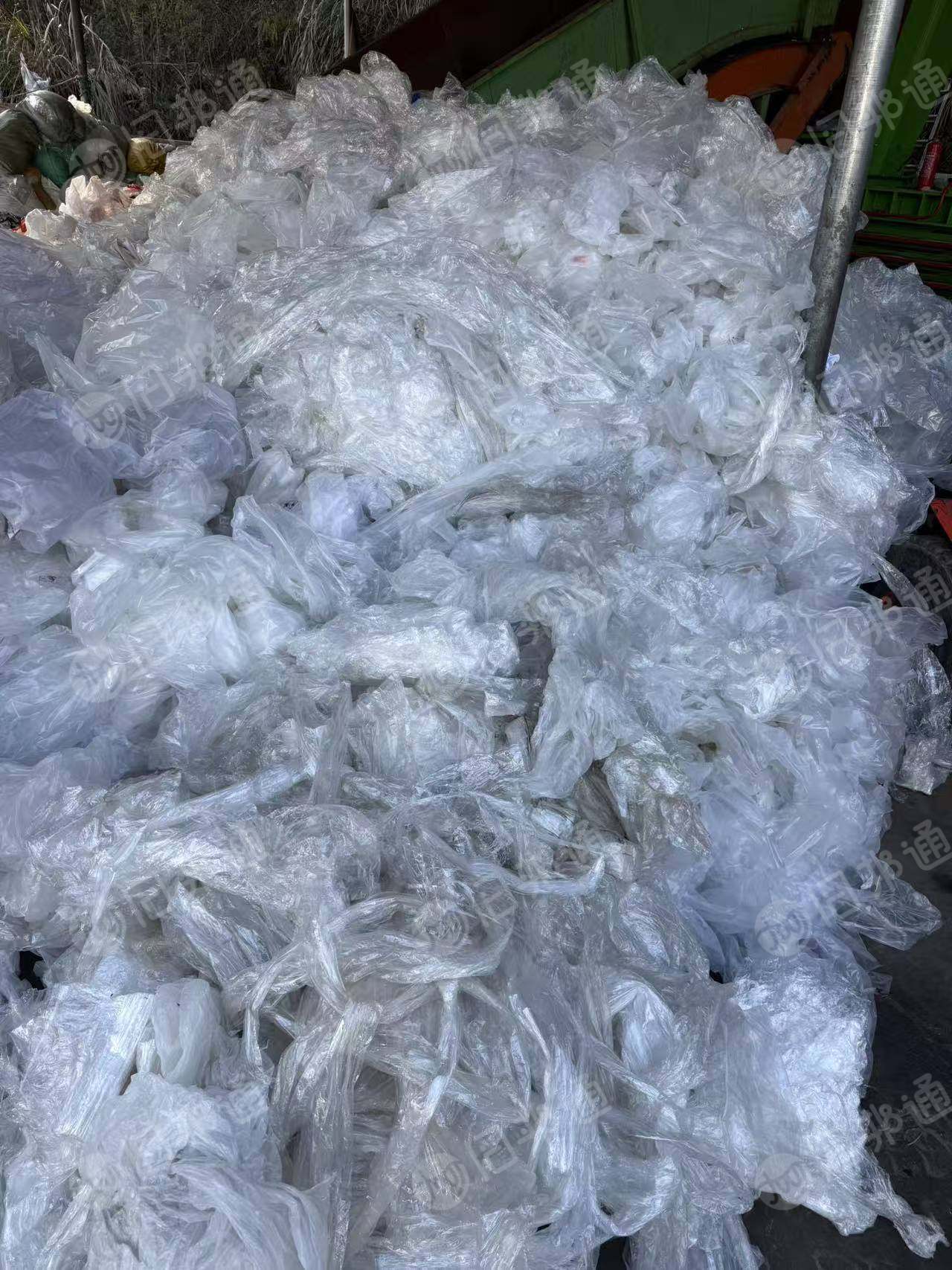 出售水洗高压膜，平板膜缠绕膜混打的，缠绕膜占7折，现货10吨