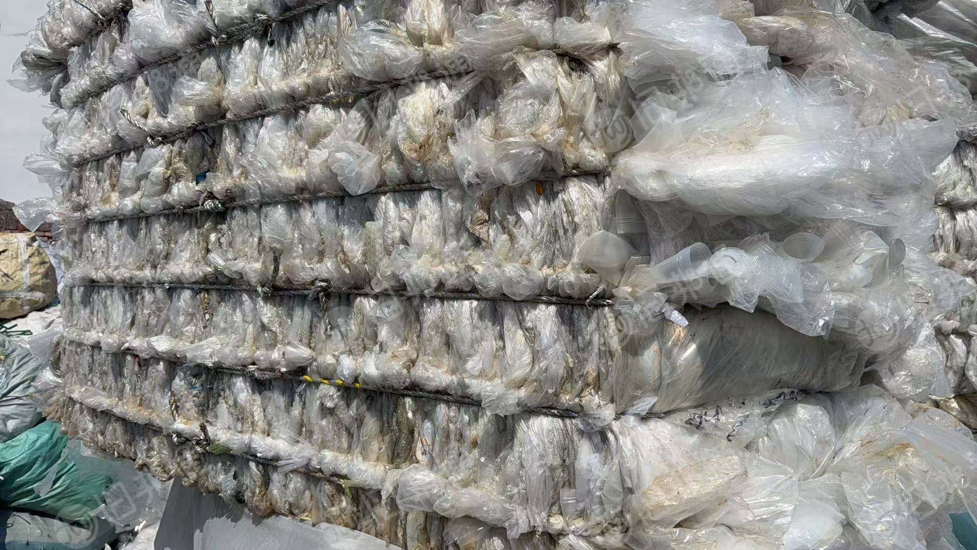 出售水洗高压膜，平板膜缠绕膜混打的，缠绕膜占7折，现货10吨