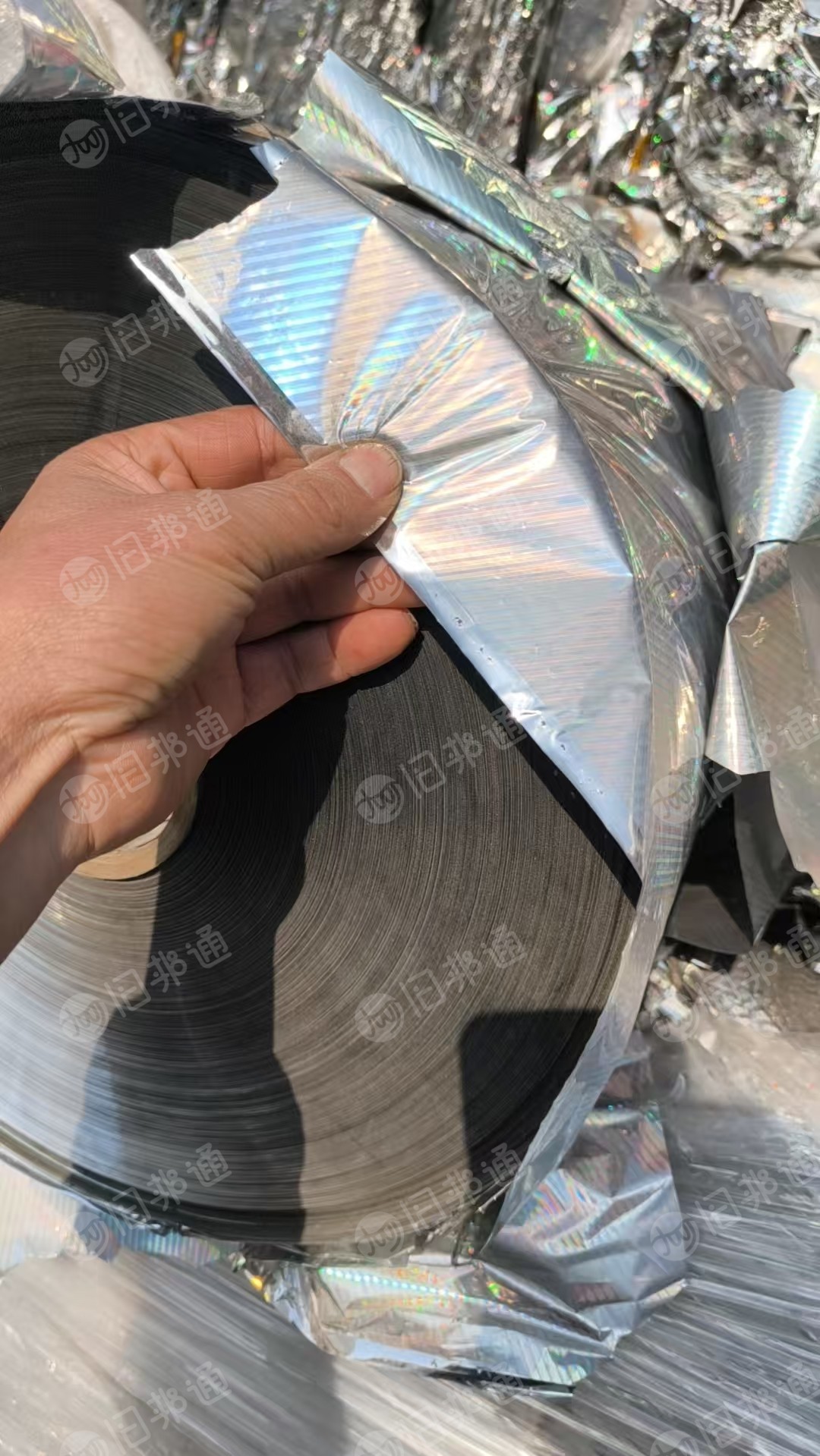 出售opp镀铝膜,都是做打绳子用下来的废膜