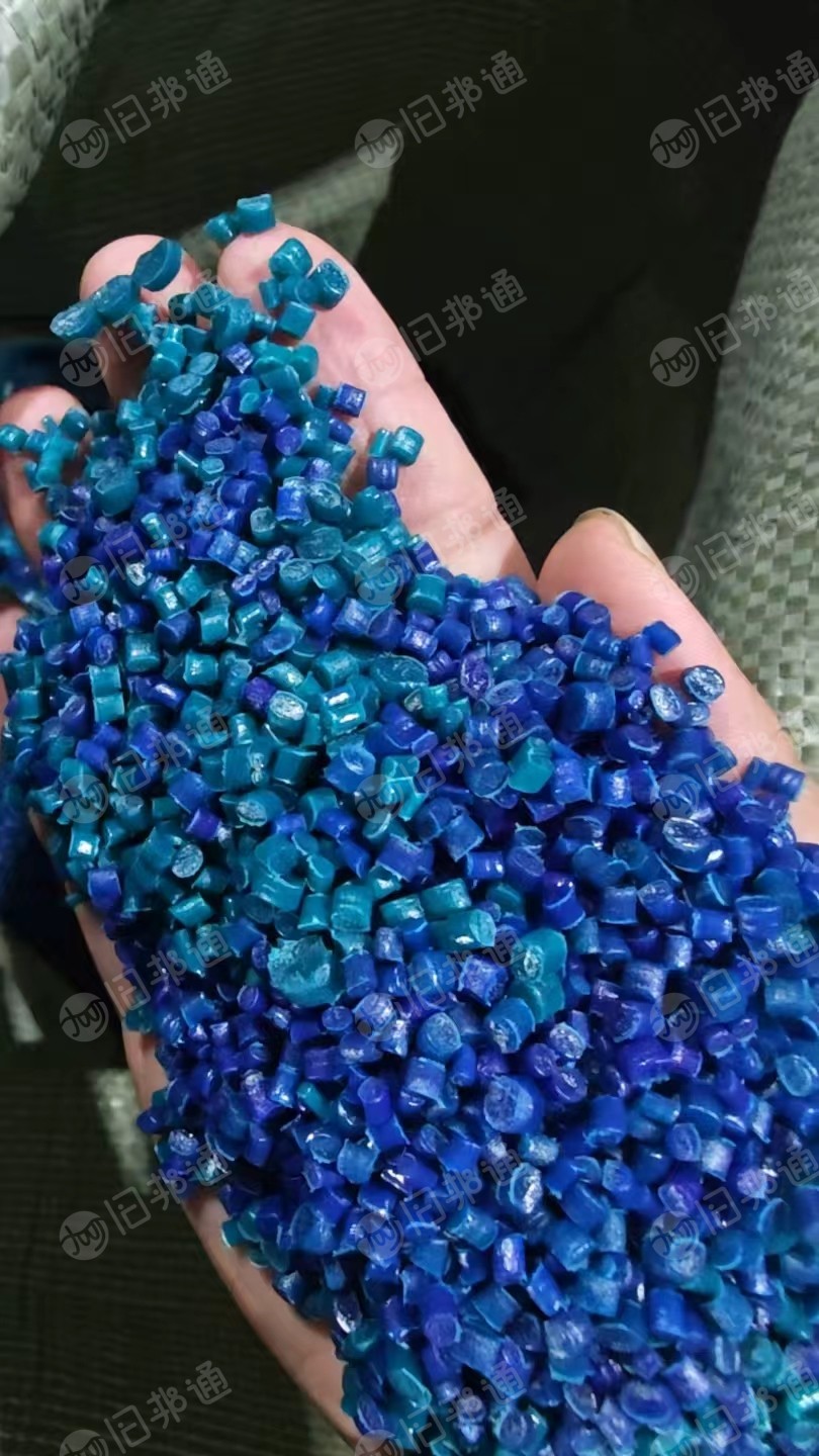 出售PE发泡颗粒，白色蓝色，月供200多吨