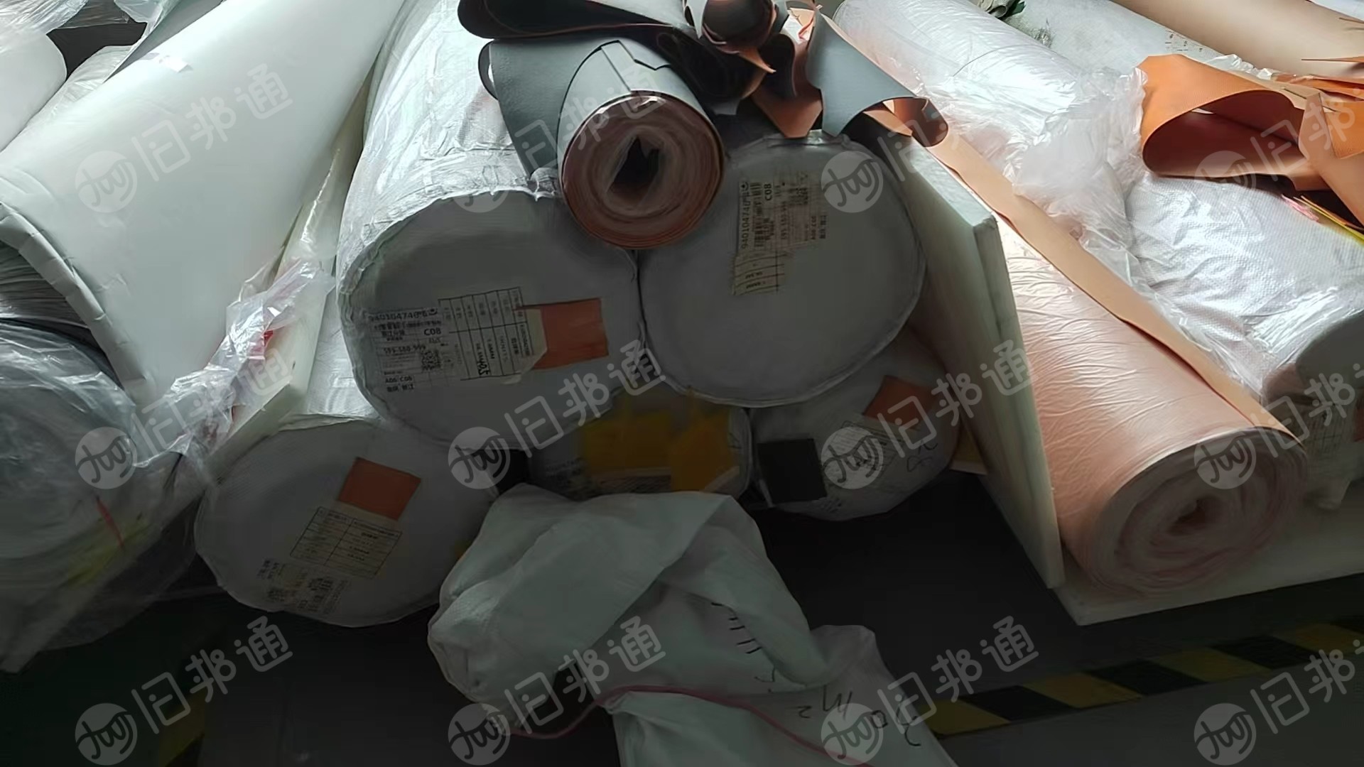 出售PU边角料，生产篮球边角料，外层PU底料无纺布