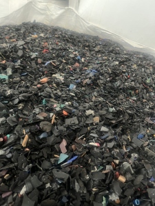 出售清日杂清漂黑丙破碎料，过空分硅胶色选，长期有货