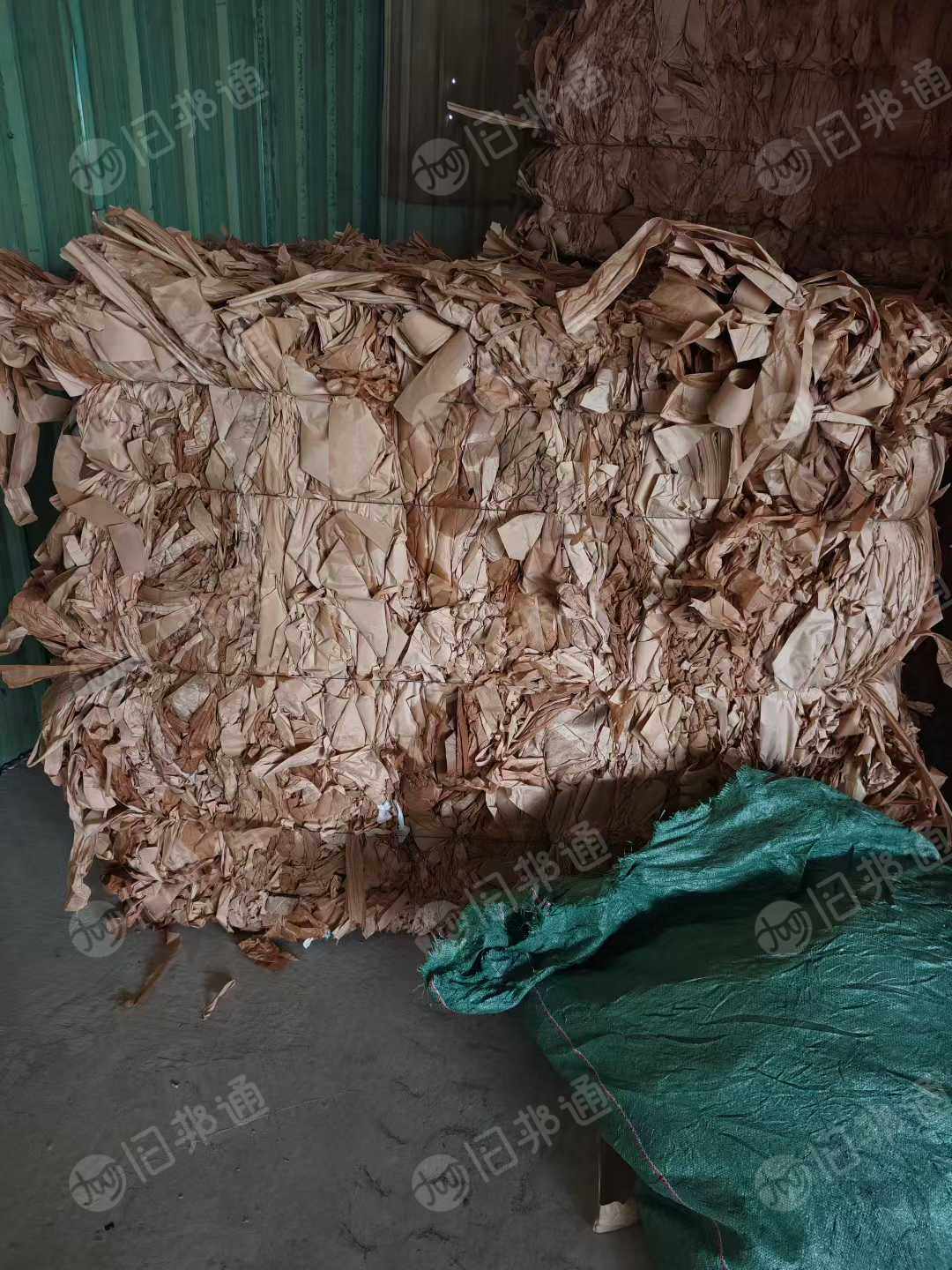 长期出售长纤本色牛皮纸废料