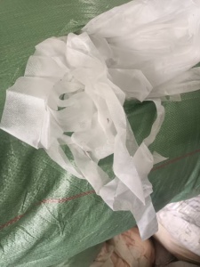 出售白色无纺布边角料，无纺布，现货9.6米一车