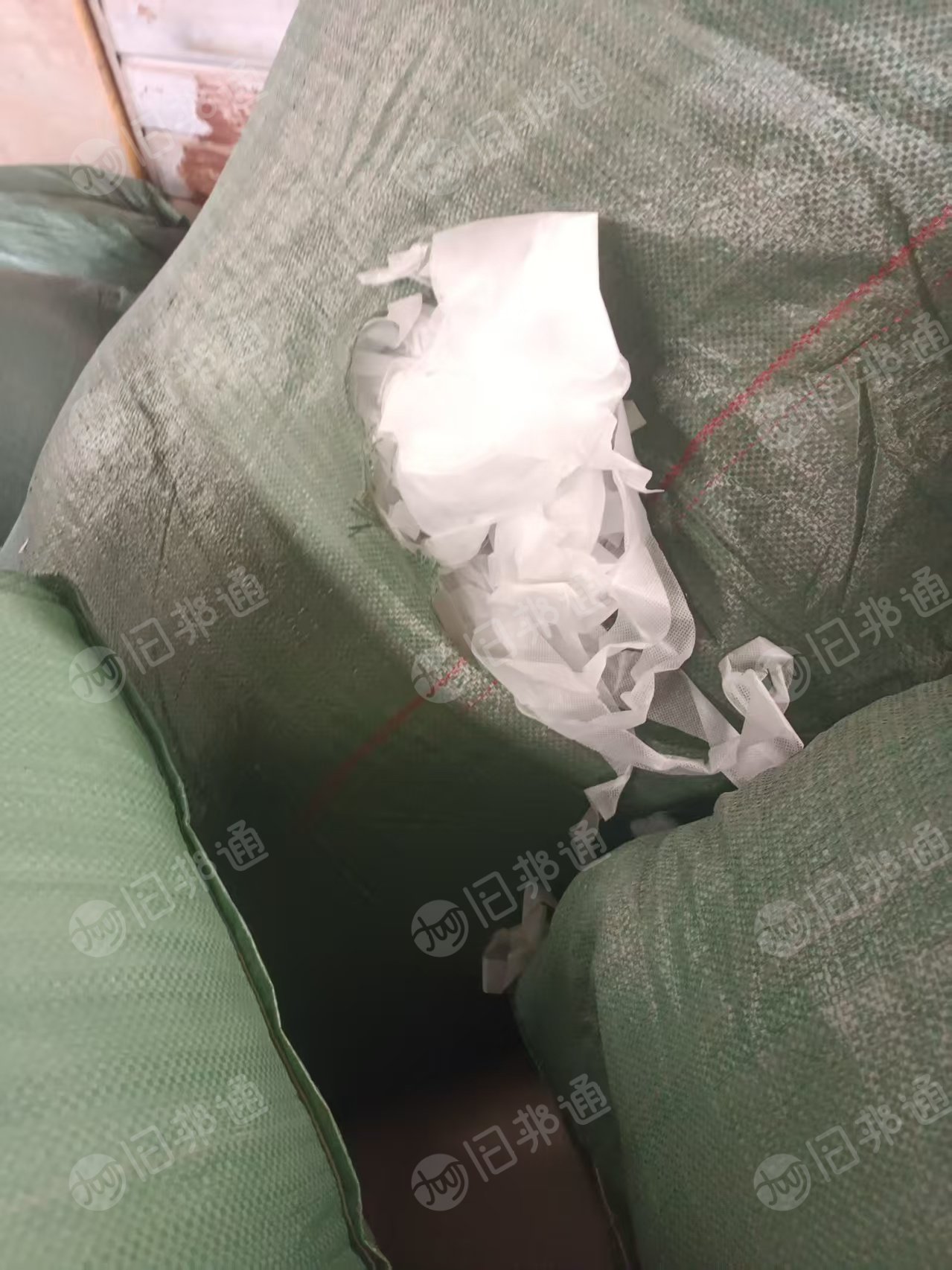 出售白色无纺布边角料，无纺布，现货9.6米一车