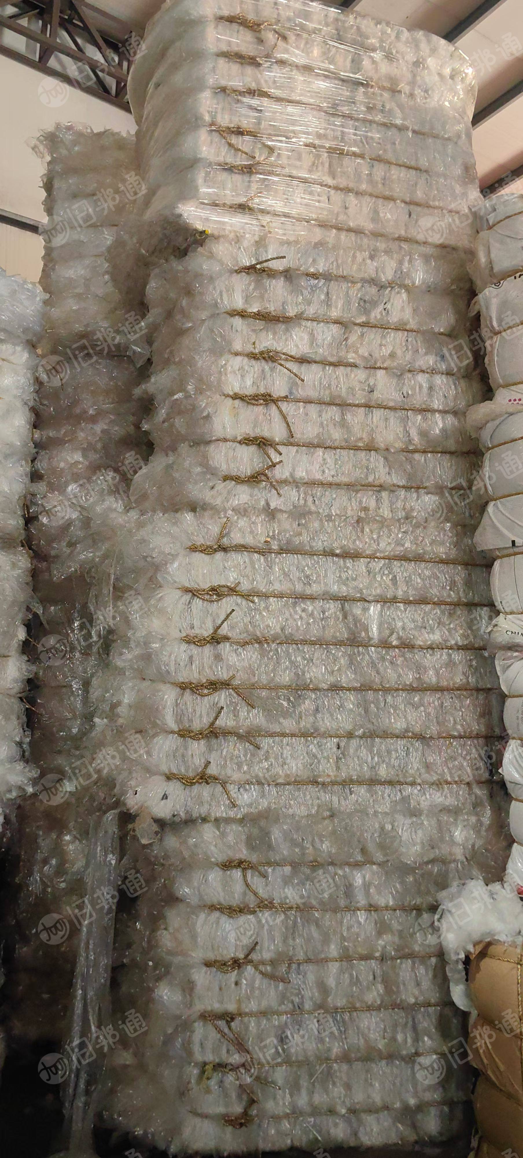 出售高压PE胶水膜15吨，蓝色PE胶水膜，PE蓝膜10吨