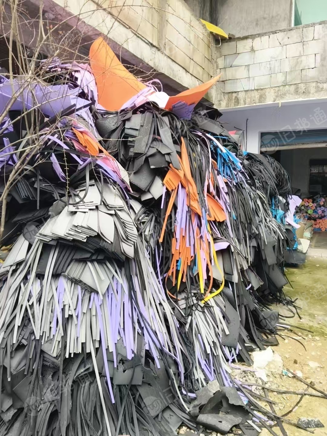 出售EVA瑜伽垫，现货很多