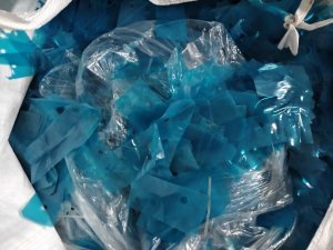 常年出售PET红膜，PET蓝膜废料