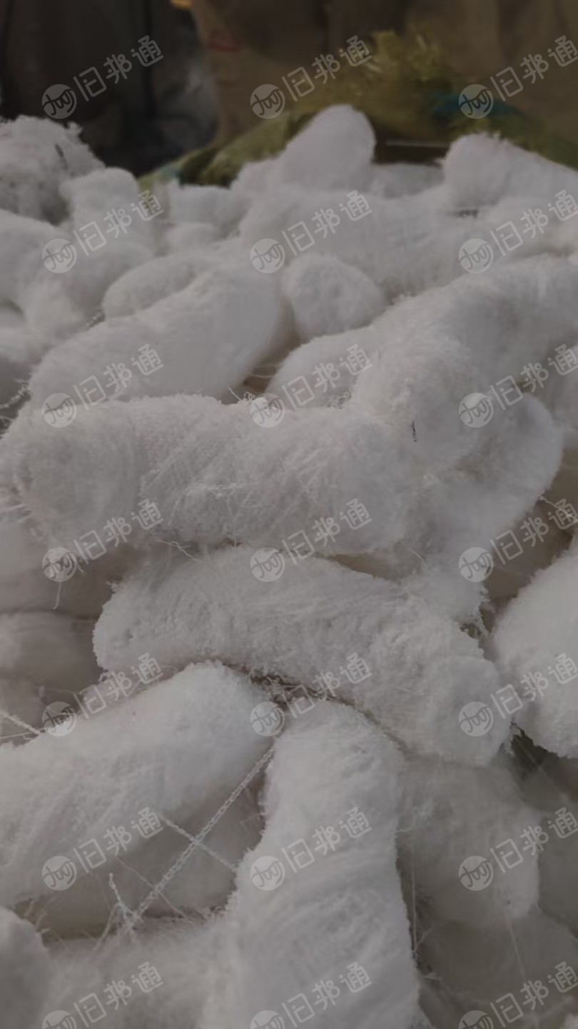 长期出售纺织厂下的各种材质废纱,废丝,有粘胶和不粘胶的,每种6-70包左右,统货出,货在四川达州
