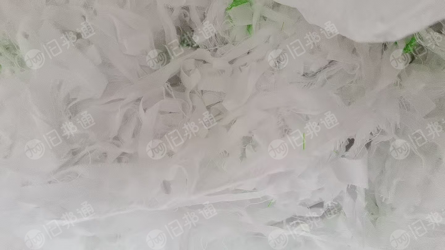 长期出售纺织厂涤棉废布，废纱，下脚料，打包带，高压膜，编织袋，统货出，货在湖北襄阳。