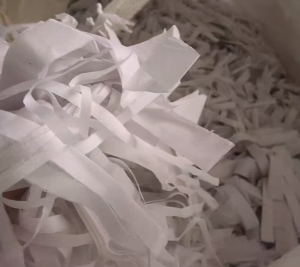 长期出售白蜡纸废料，拷贝纸边角料