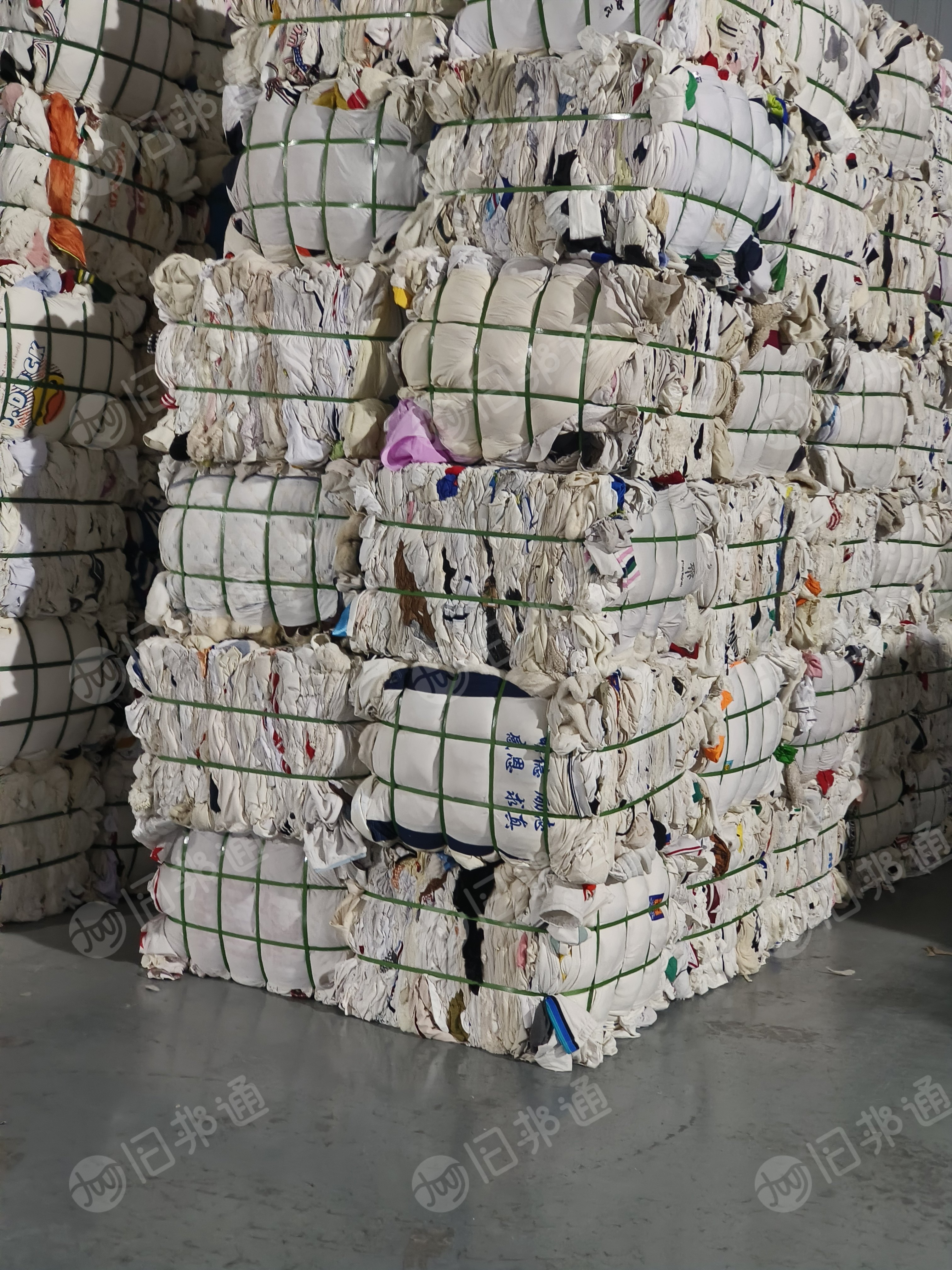 长期大量出售旧衣服大白，统白，棉白等，厂在贵州黔南