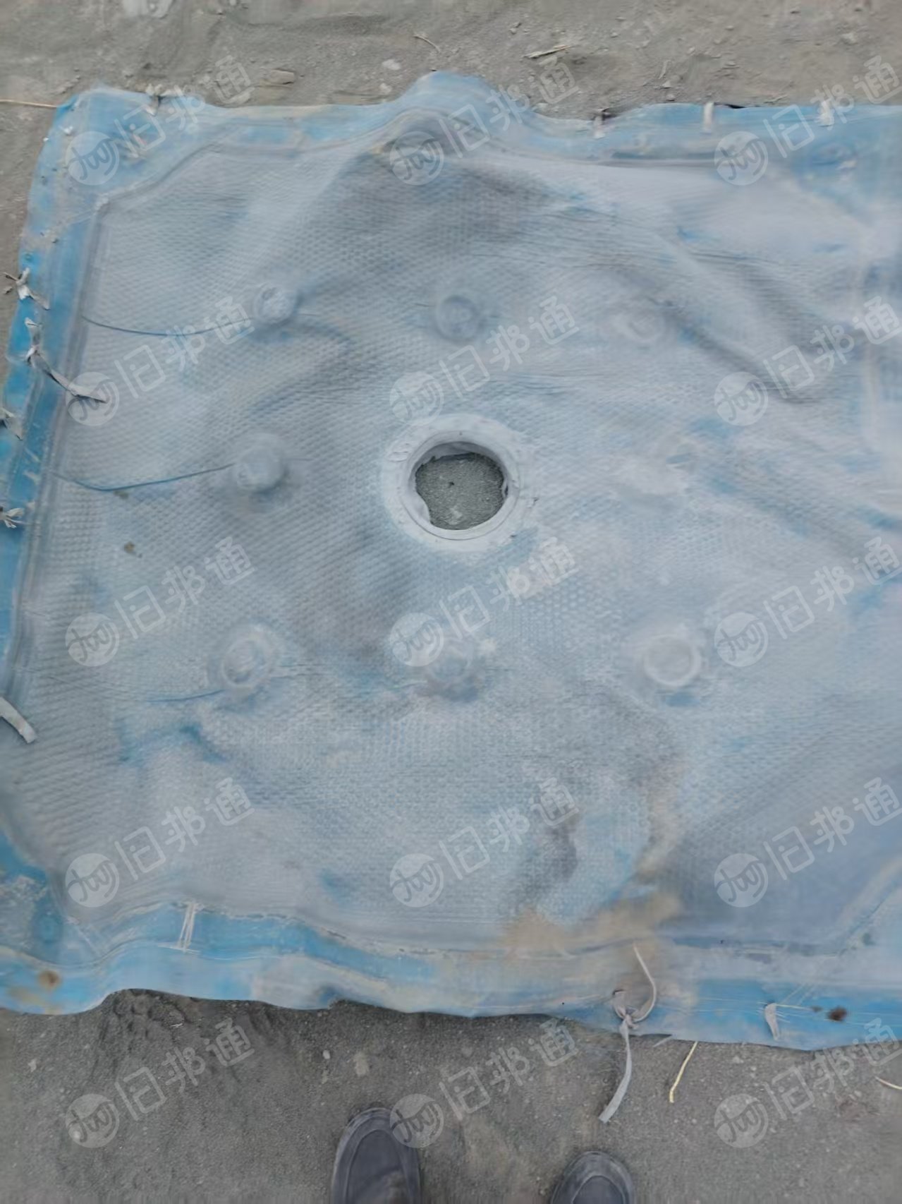 出售滤布，过滤布，聚氨酯材质，1.5*1.5规格，现货有20吨，货在辽宁朝阳