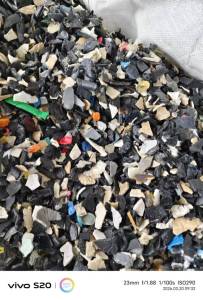 出售PP汽车内饰破碎料，过材质静电