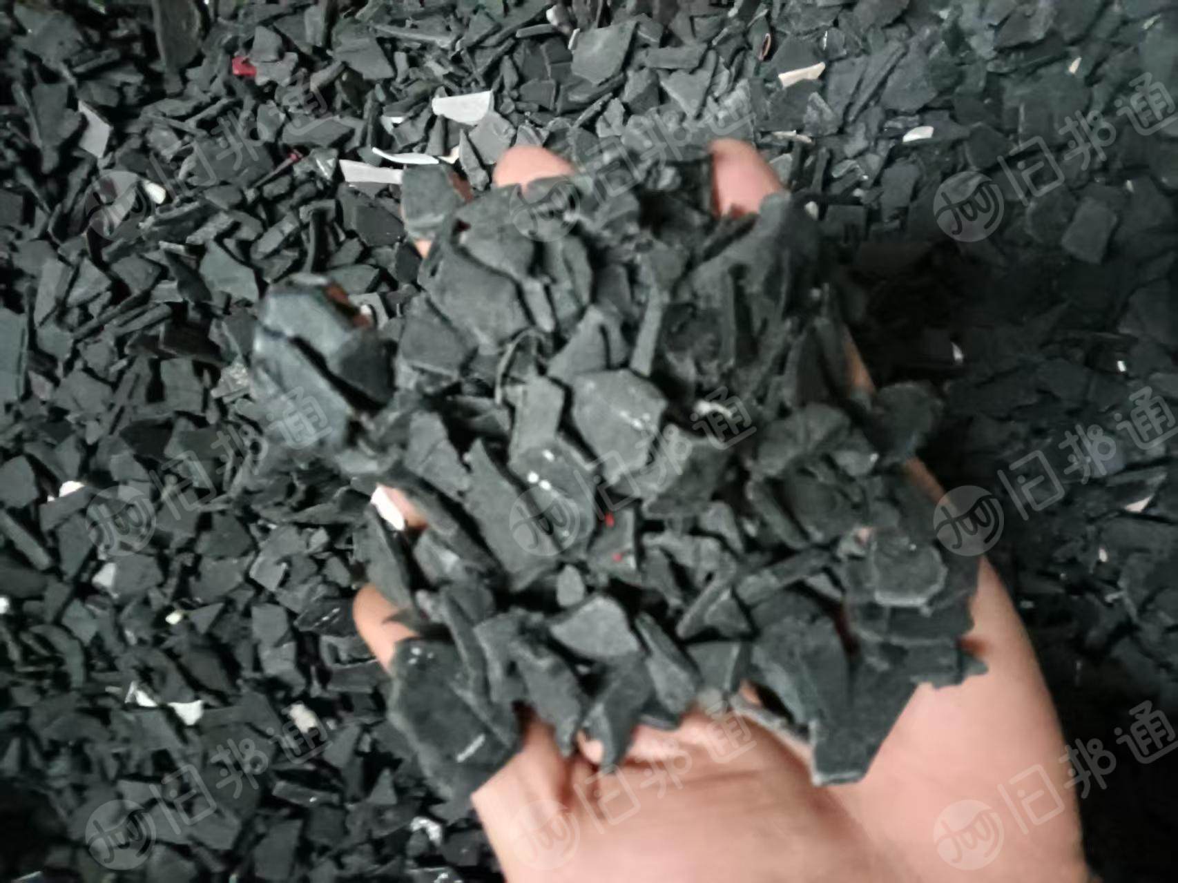 出售pp保险杠破碎料,已退漆,现货一挂车