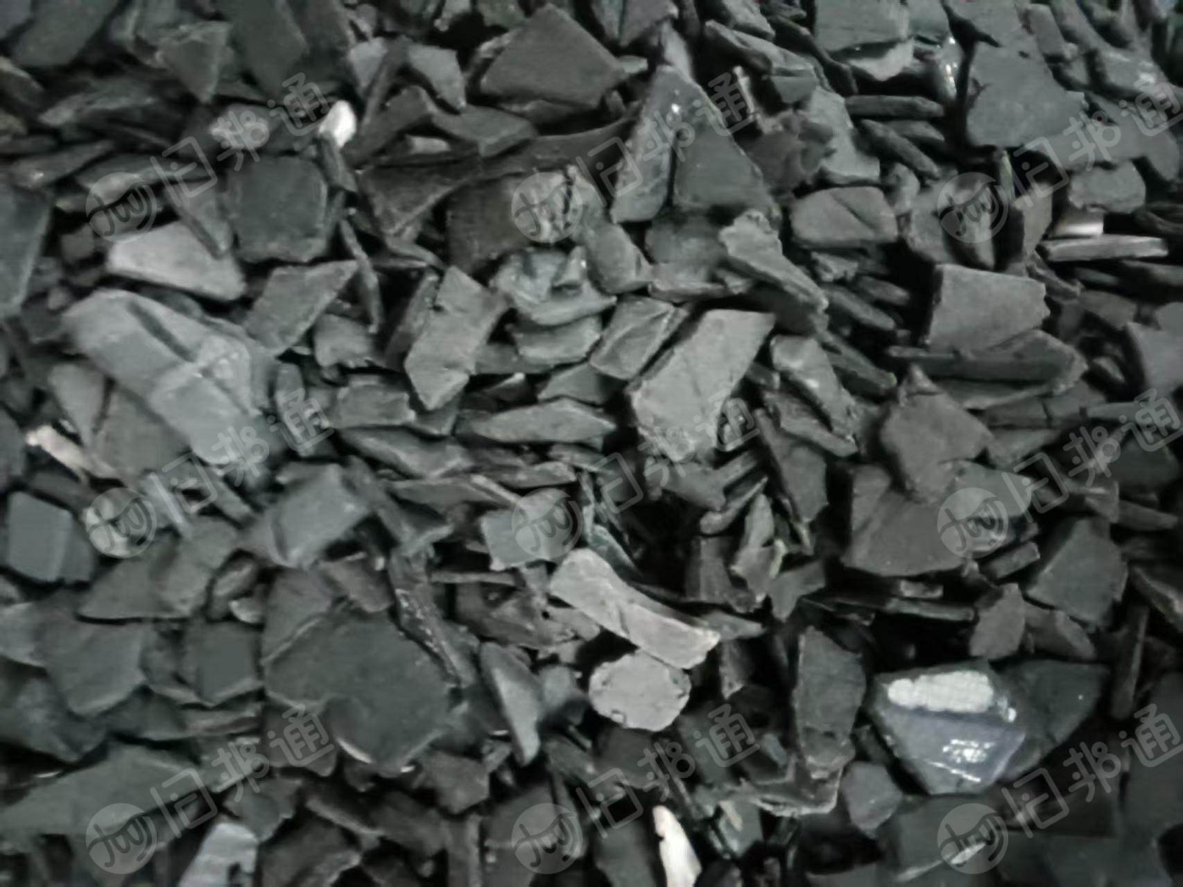 出售pp保险杠破碎料，已退漆，现货一挂车