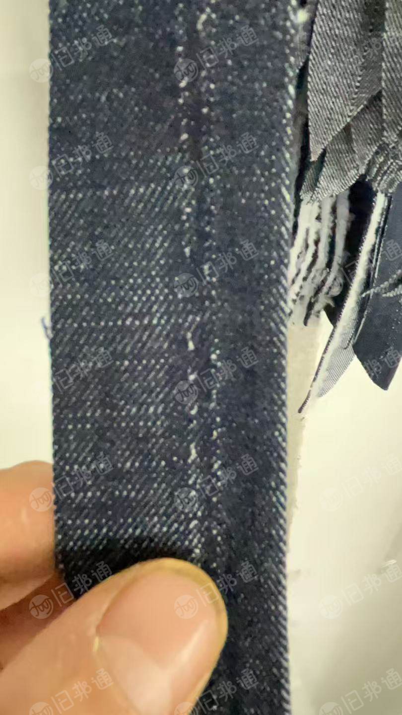 长期出售服装边角料，废布料，杂货，什么材质都有，货在湖南株洲