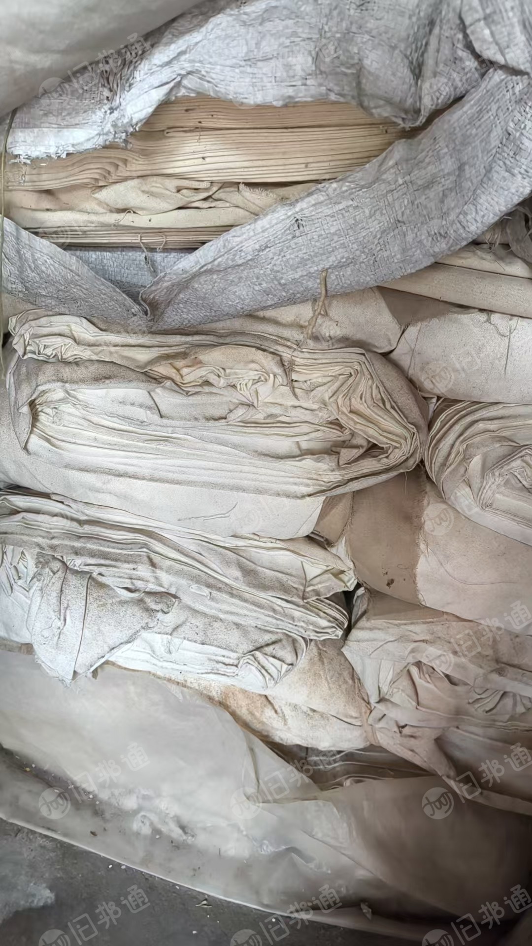 出售涤棉坯布，涤棉布，做出口的绣花基布剩下来的，货在山东潍坊