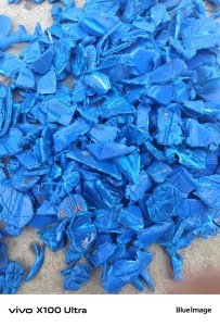 出售蓝桶破碎料，大小蓝分开打的，长期供应