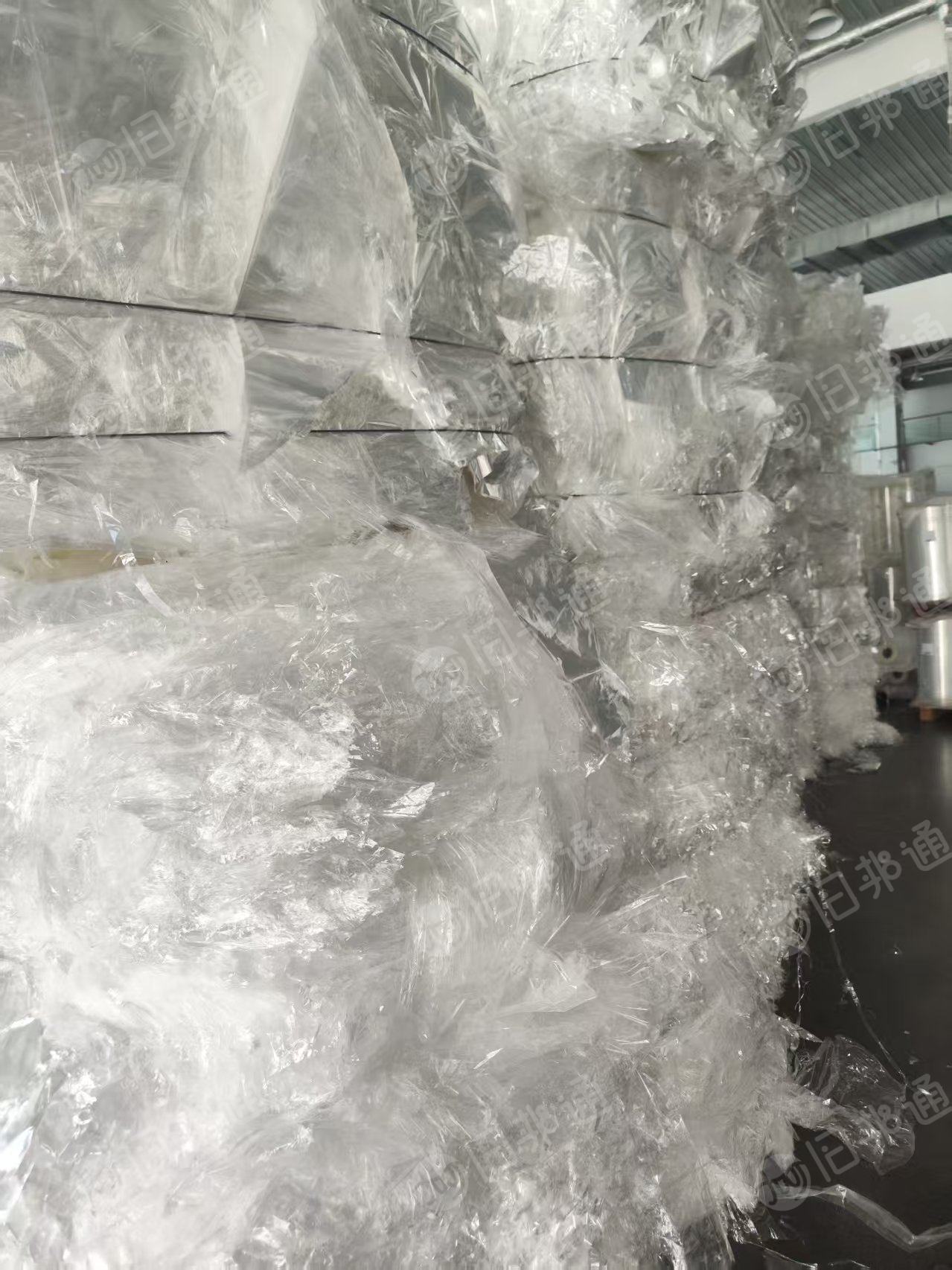 出售opp膜，不带胶的，卷膜跟压块一起走，现货50吨