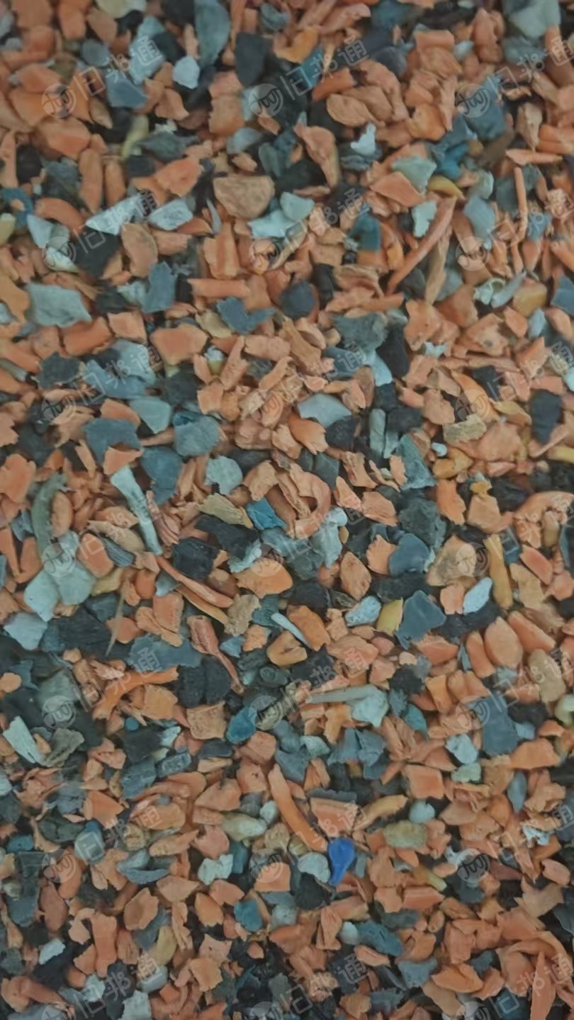 出售尼龙双6破碎料，改性破碎料，现货26吨