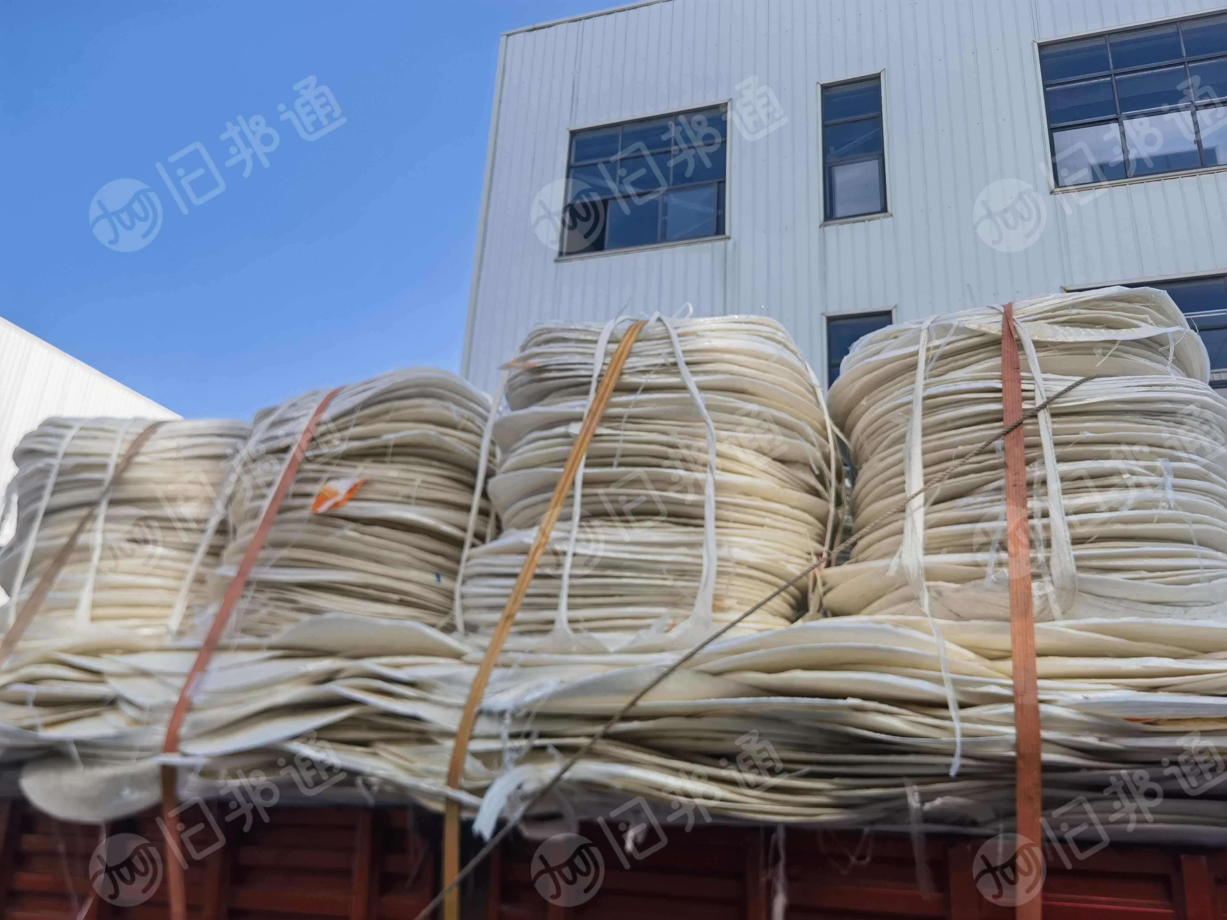 出售做编织袋覆膜的边角料，透明PP膜废料，现货20吨
