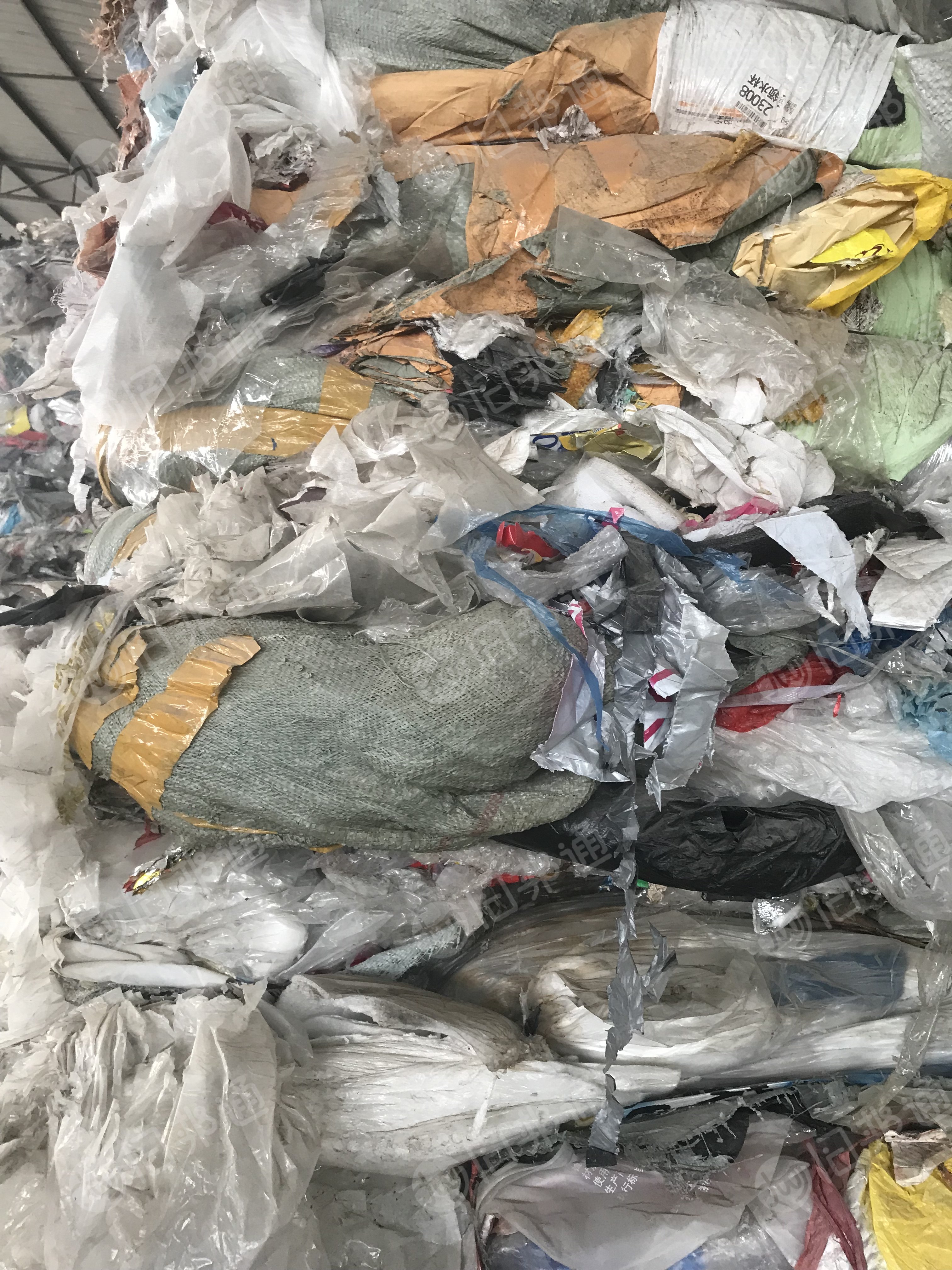 出售杂膜废塑料