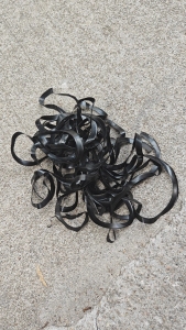 售pu废塑料，月供10多吨，带橡胶有三十多吨