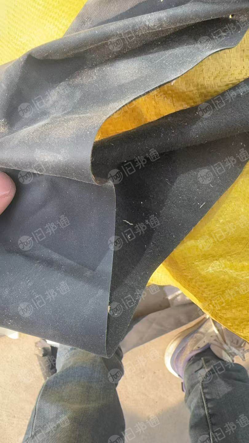 出售PVC人造革废料，床头沙发，床头柜产品下来的，长期有货